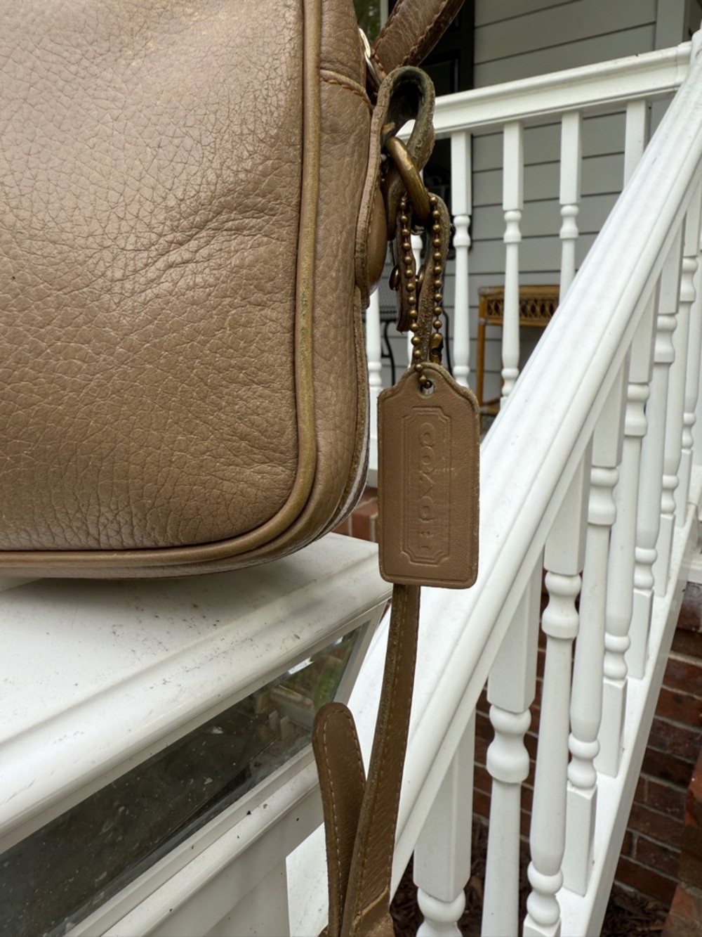 Vintage Coach Sheridan Made in USA Beige Tan Leather Handbag - Picture 6 of 12